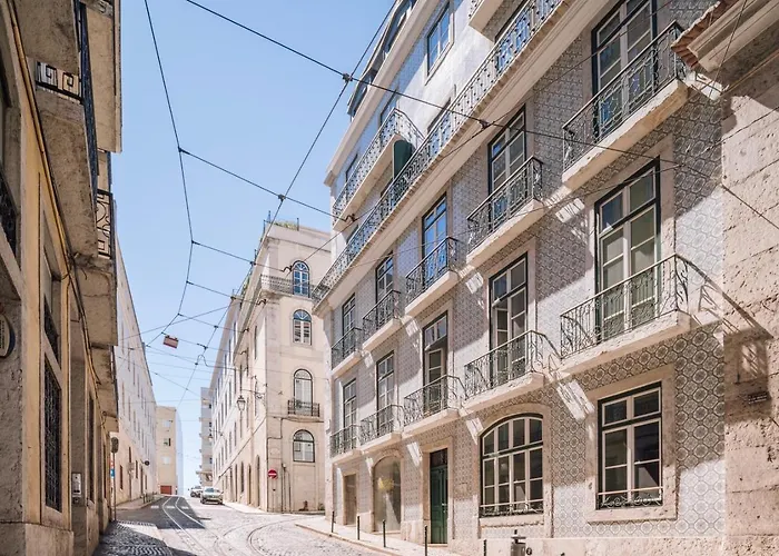 Verapaz - 1 Bedroom In Chiado Apartament *