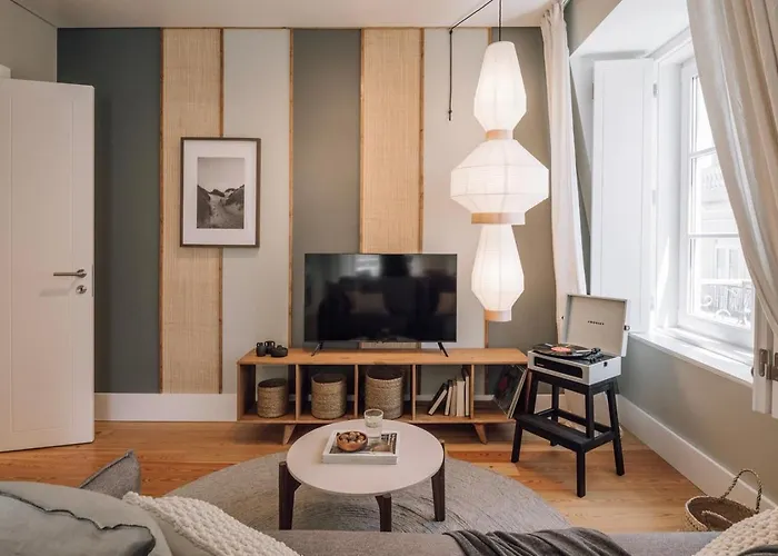 Verapaz - 1 Bedroom In Chiado Lisbona